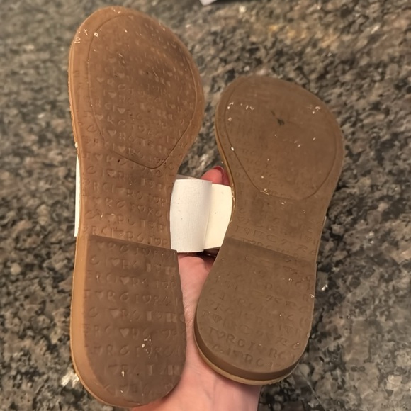 Rock & Candy White and Tan Sandals flip flops 8 - Picture 6 of 10